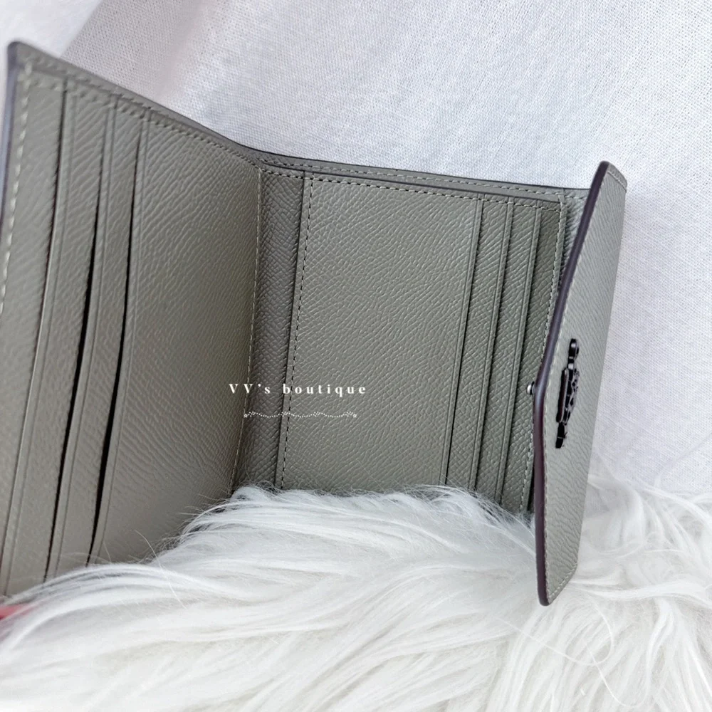 NWT Coach Crossgrain Leather Small Wallet Trifold Light Fern Army Green 58298 - Picture 4 of 5